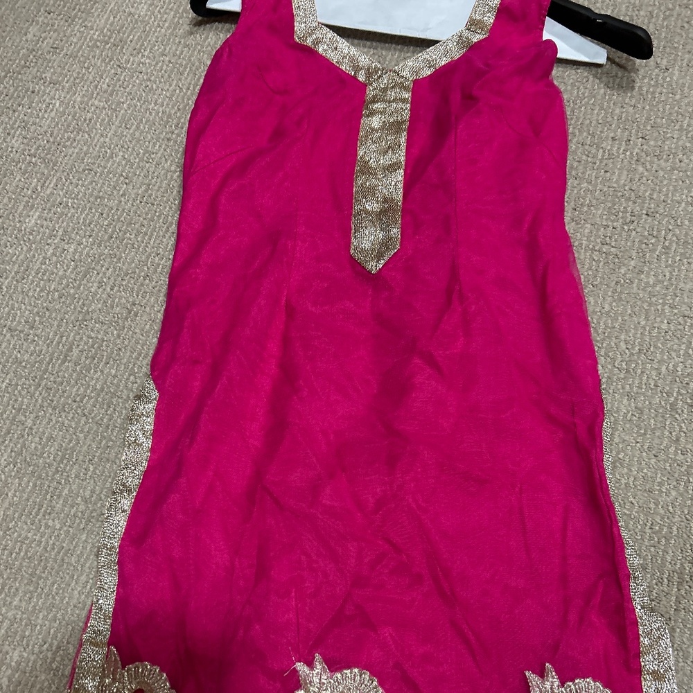 Indian Pakistani vibrant pink kurta pajami